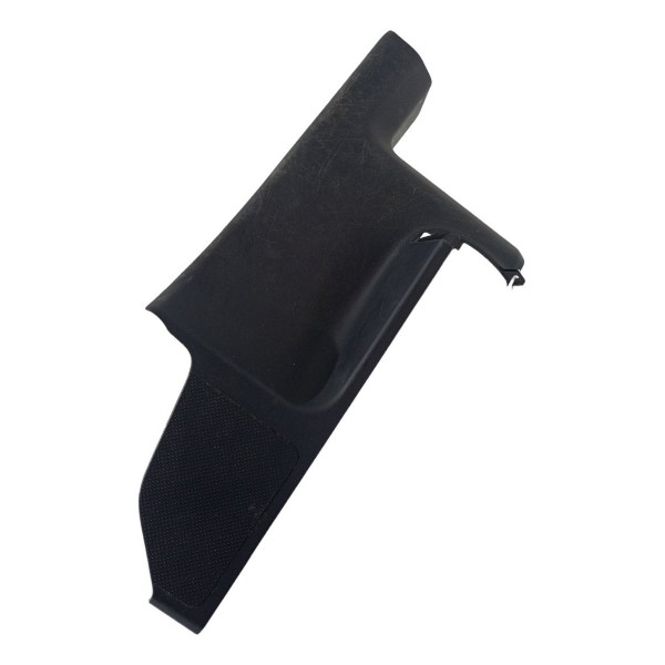 Acabamento Coluna Traseira Esquerda Mitsubishi Outlander 15