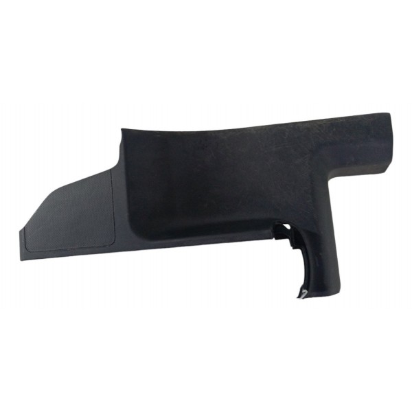 Acabamento Coluna Traseira Esquerda Mitsubishi Outlander 15