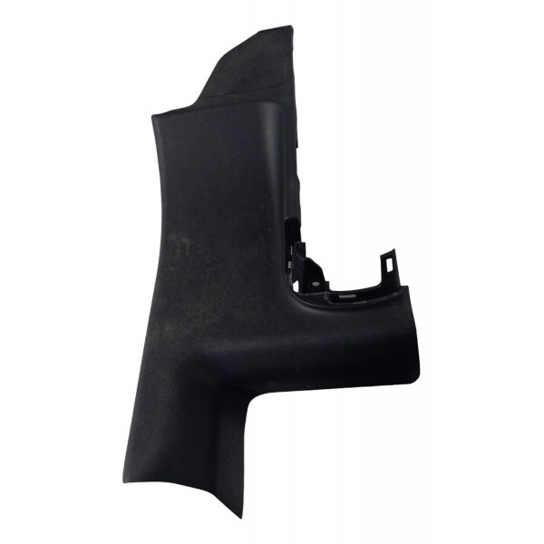 Acabamento Coluna Traseira Direita Mitsubishi Outlander 2016