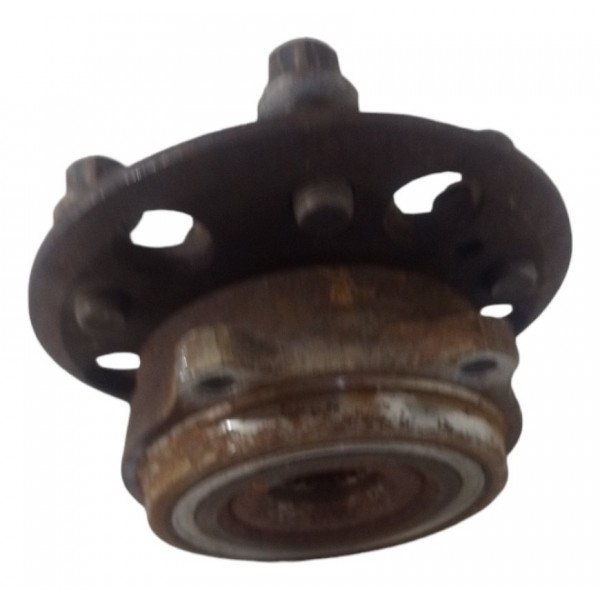 Cubo Roda Traseira Direita Mercedes Benz C180 Cgi 2011 2012