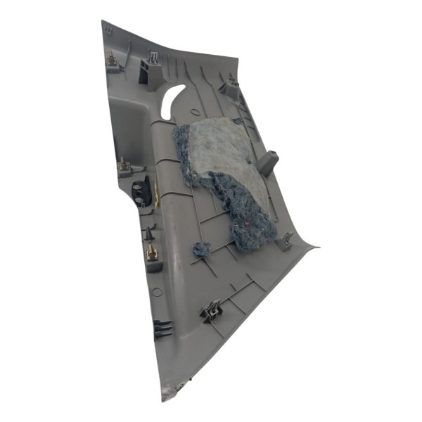 Moldura Suporte Bagagito Esquerdo Gm Tracker 2019 Detalhes Cinza