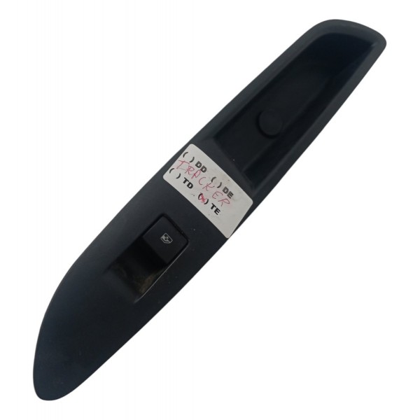 Botão Vidro Traseiro Esquerdo Chevrolet Tracker 2018 2019 20