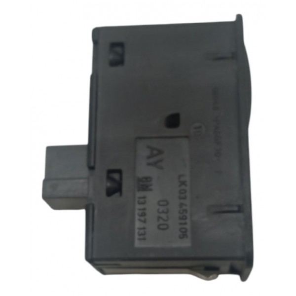 Botão Vidro Traseiro Direito Chevrolet Tracker 2017 2018