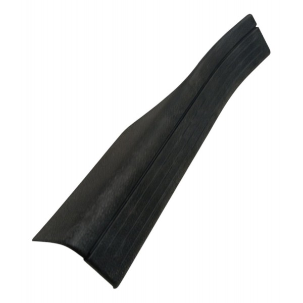 Acabamento Soleira Porta Traseira Esquerda C200 2009 Preto