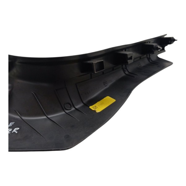 Soleira Porta Dianteira Esquerda Gm Tracker 2018 2019 2020 Preto