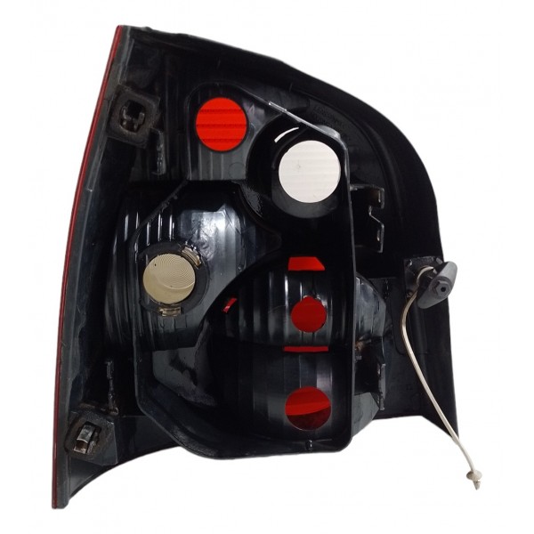 Lanterna Traseira Direita Volkswagen Polo 2005 Direito Vermelho