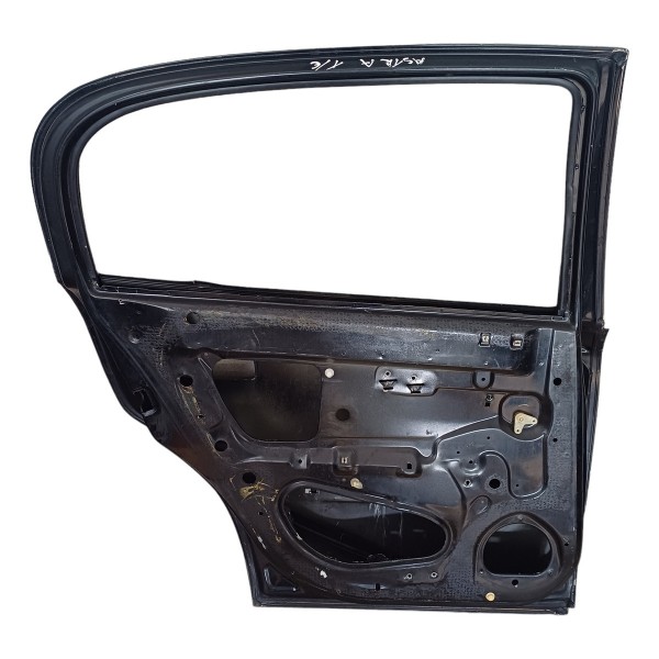 Porta Traseira Esquerda Chevrolet Astra Detalhes Traseira Esquerda Preto