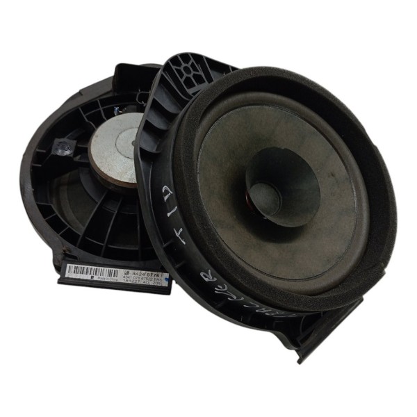 Par Alto Falante Porta Dianteira Chevrolet Tracker 2018 2019 Preto