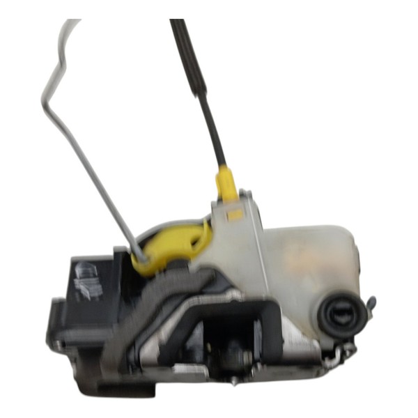 Fechadura Porta Traseira Esquerda Gm Tracker 2017 2018 2019