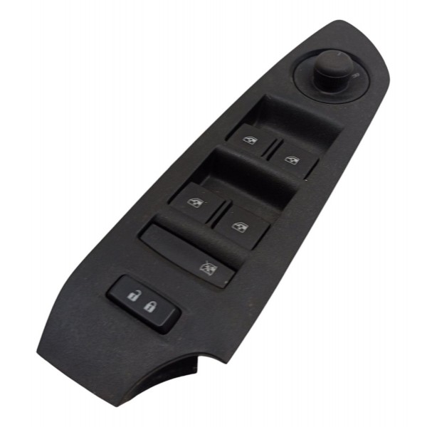 Botão Comando Vidro Dianteiro Esquerdo Gm Tracker 2018 2019