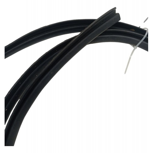 Borracha Vedação Porta Traseira Direita Citroen C3 2008 09 Preto