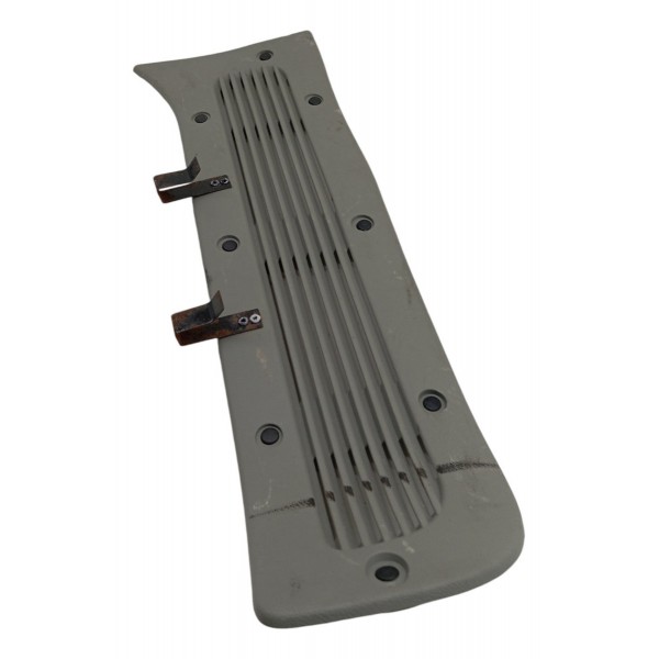 Moldura Interna Traseira Direita Renault Kangoo 2013 2014