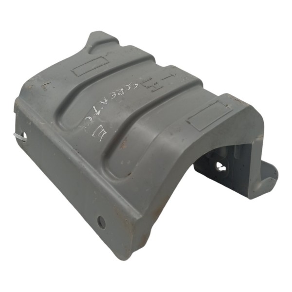 Suporte Guia Parachoque Traseiro Esquerdo Kia Sorento 2012