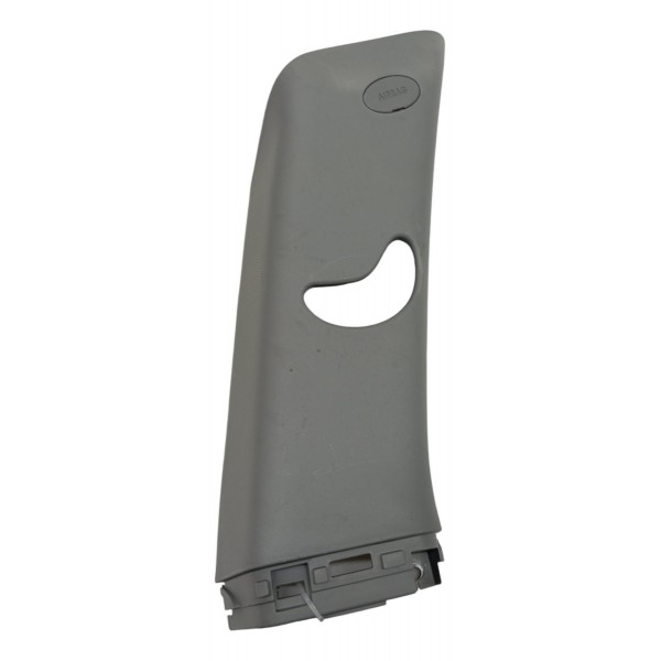 Moldura Coluna Traseira Esquerda Kia Sorento 3.5 2012 2013