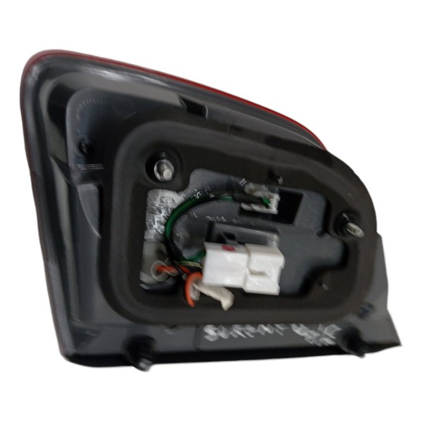 Lanterna Tampa Traseira Esquerda Kia Sorento 3.5 2012 2013