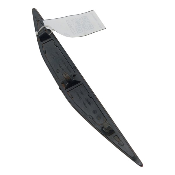 Refletor Olho Gato Traseiro Direito Volkswagen Golf 2013 14 Vermelho