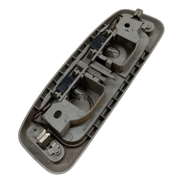 Luz Teto Cortesia Chevrolet Tracker 2001 2002 2004 2005 2008