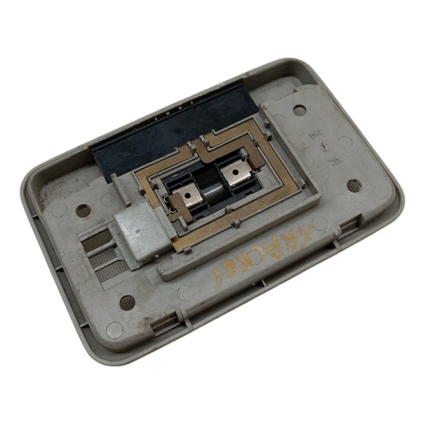 Luz Teto Cortesia Chevrolet Tracker 2001 2002 2003 2005 2009