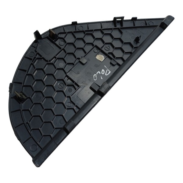 Acabamento Painel Lateral Direito Volkswagen Polo 2010