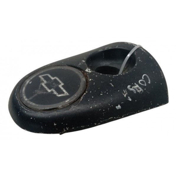 Emblema Fechadura Porta Malas Chevrolet Corsa Hatch 2003 - Preto