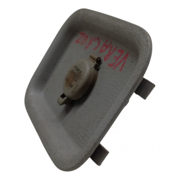 Tomada 12v Hyundai Vera Cruz  Com Detalhe