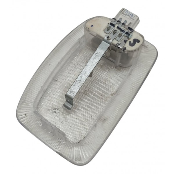 Luz Teto Cortesia Renault Kwid 1.0 3cc 2019 2020 2021 2022