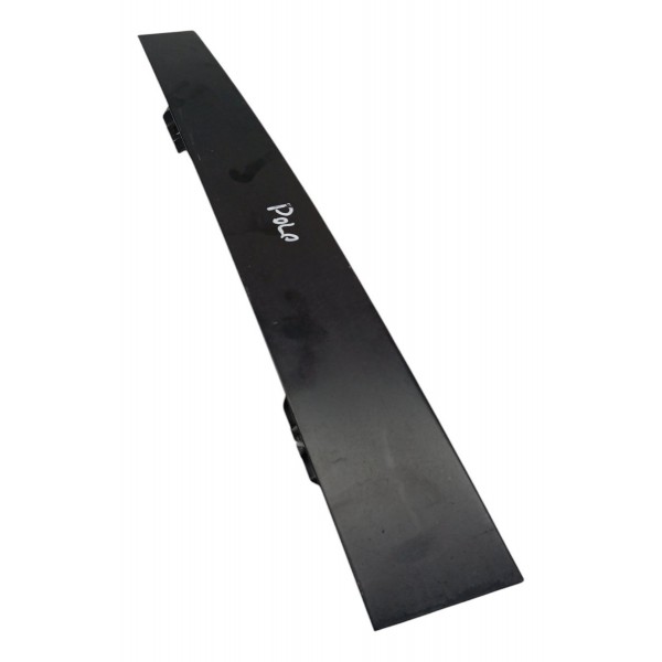 Moldura Coluna Porta Traseira Direita Vw Polo 1.6 2002 2003