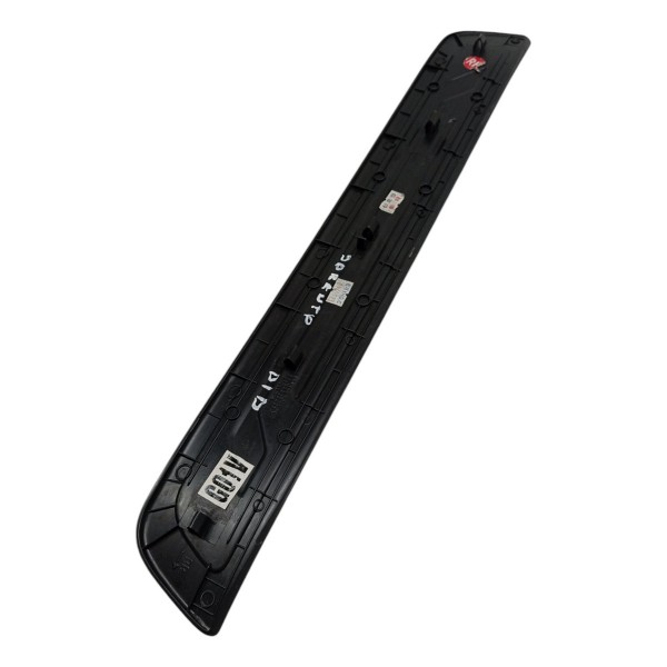 Soleira Interna Dianteira Direita Kia Sorento 2.4 2014 2015 Preto