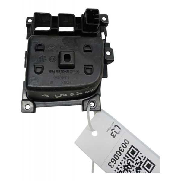 Acabamento Porta Trecos Objetos Console Kia Sorento 2015