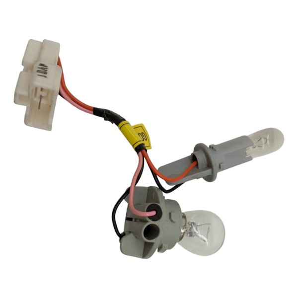 Chicote Lanterna Tampa Porta Malas Esq Kia Sorento 2.4 2015