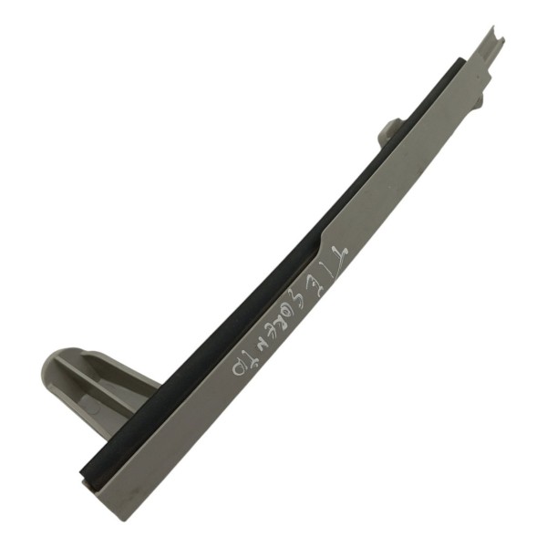 Guia Canaleta Vidro Traseiro Esquerdo Kia Sorento 2.4 2015