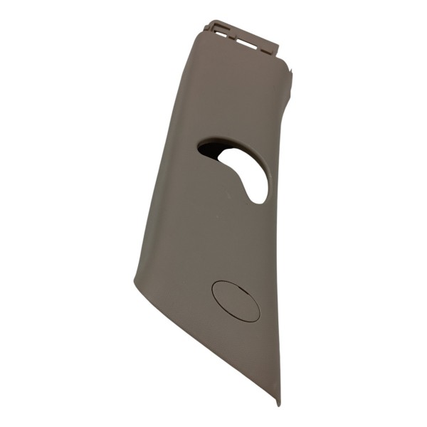 Acabamento Coluna Traseira Direita Kia Sorento 2.4 2014 2015