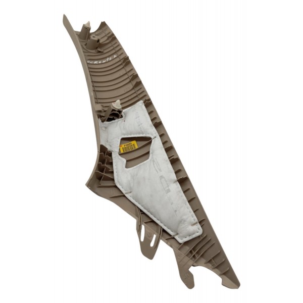 Moldura Coluna Parabrisa Direito Kia Sorento 2.4 2014 2015