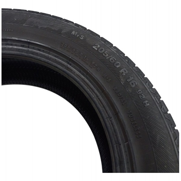 Pneu 205/60/r16 Brarum Bravuris 4x4 A1