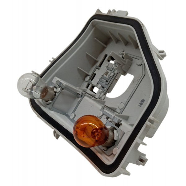 Circuito Soquete Lanterna Direita Volkswagen Tcross Tsi 2022