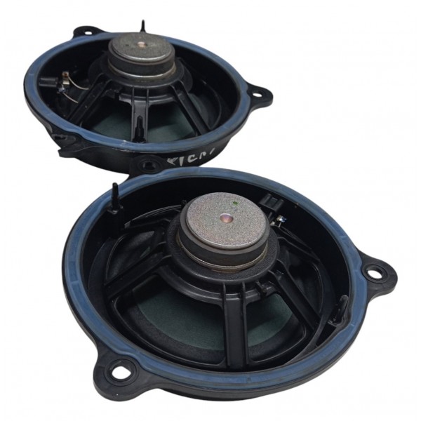 Par Alto Falante Diateiro Nissan Kicks 2019 20 21 22 Detalhe Preto