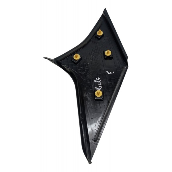 Acabamento Ext Coluna Traseira Esquerda Nissan Kicks 2020 21