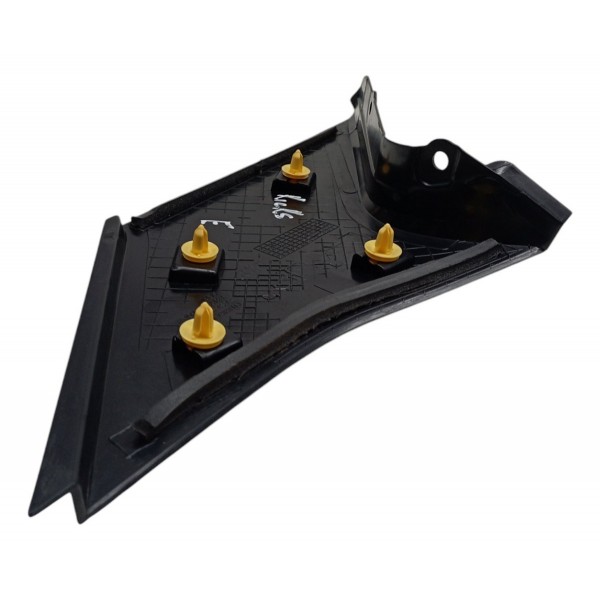 Acabamento Ext Coluna Traseira Esquerda Nissan Kicks 2020 21