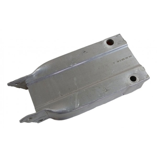 Suporte Parachoque Esquerdo Mercedes Benz C180 2011 2012