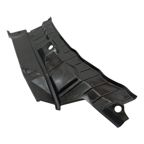 Grade Inferior Churrasqueira Chevrolet Celta 2002  Detalhes