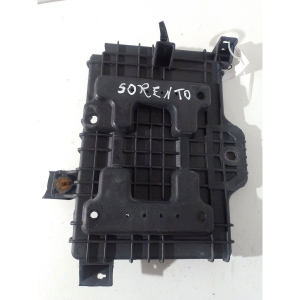 Suporte Bateria Kia Sorento 3.5 4 X 4  V6 2012 Detalhes