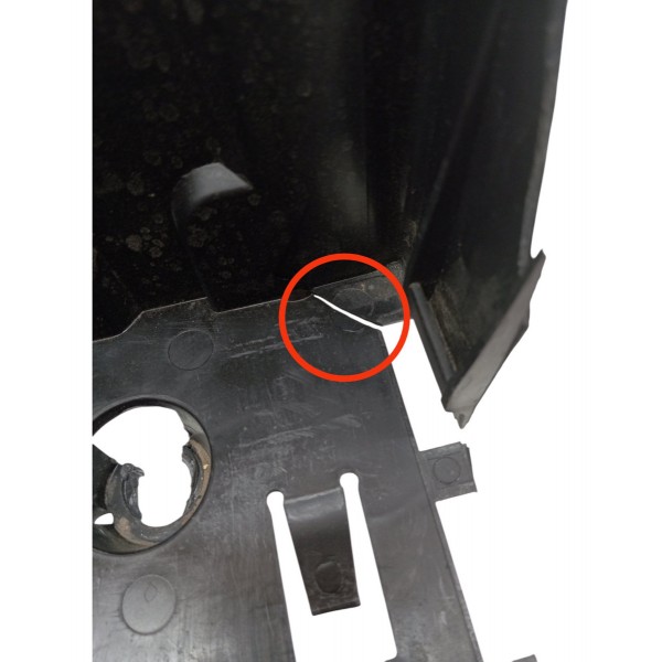 Suporte Caixa Bateria Peugeot 308 2.0 2013 2014 2015 Detalhe