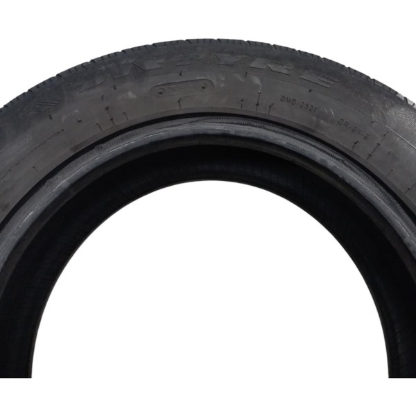 Pneu 175/70/r14 Jktyre  Vectra T