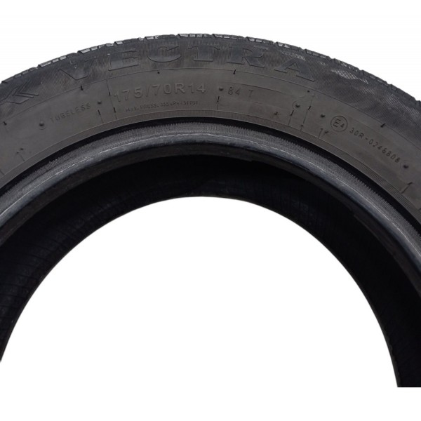 Pneu 175/70/r14 Jktyre  Vectra T