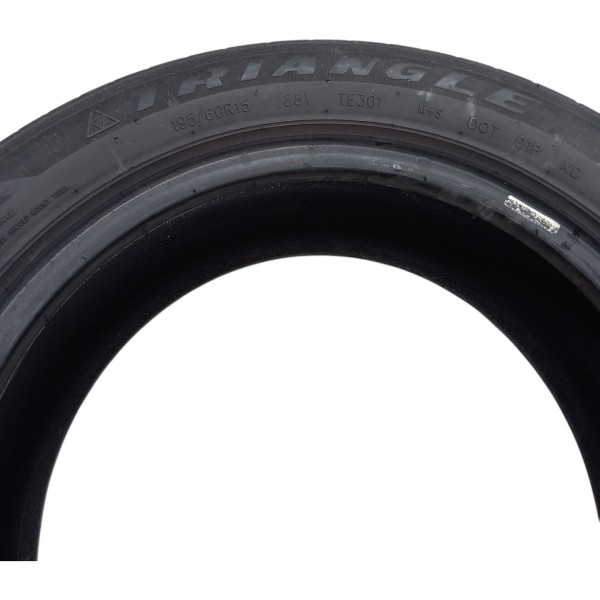 Pneu 195/60/r15 Triangle Tem11