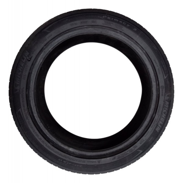 Pneu 225/45/r17 Michelin Detalhes