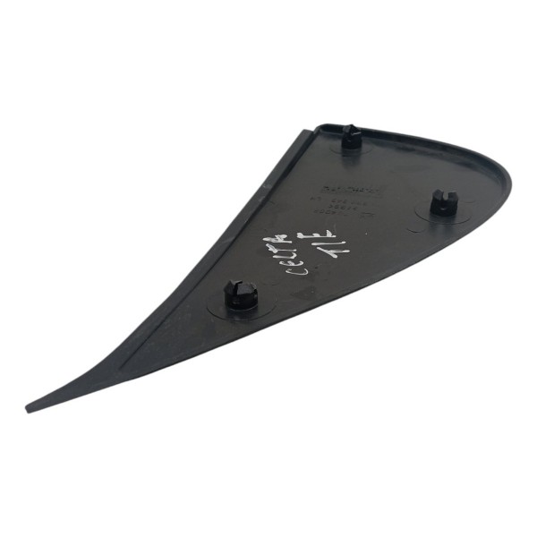 Moldura Acabamento Externo Traseira Esquerdo Gm Corsa 2004 Preto