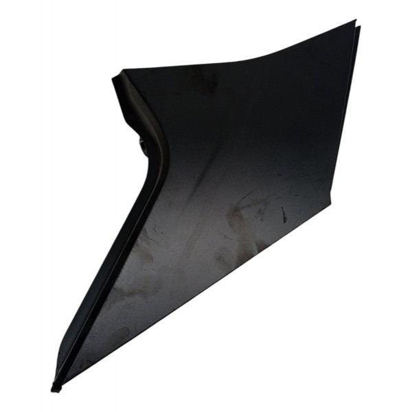 Moldura Externa Coluna Traseira Direita Nissan Kicks 2021