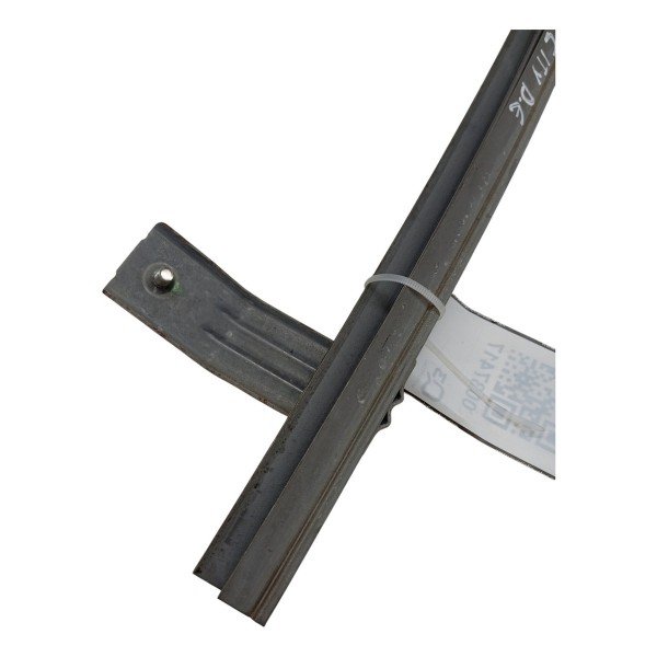 Guia Canaleta Vidro Dianteiro Esquerdo Honda City 1.5 2015 Preto