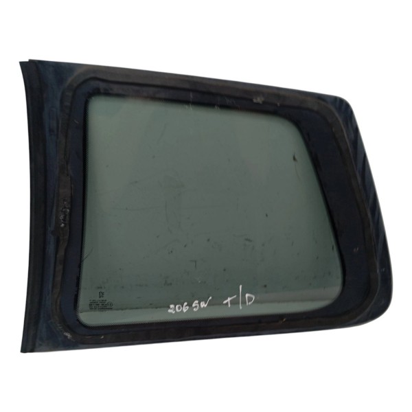 Vidro Fixo Traseiro Direito Peugeot 206 Sw 1.4 2002 2003 04